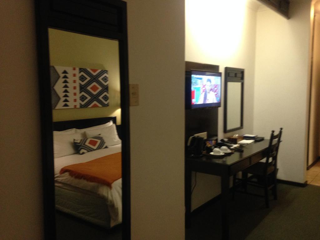 Mountain View International By Bon Hotels Mbabane Bagian luar foto